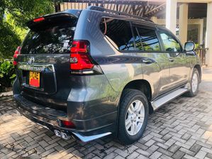 Toyota Land Cruiser Prado 2014