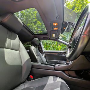 Honda Civic 2017 - Image 4