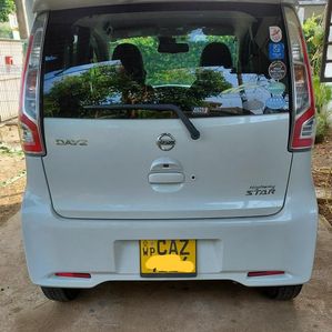 Nissan Dayz Highway Star White 2017 - Image 2