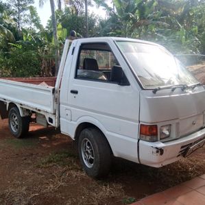 Nissan Vannat 1998 - Image 2