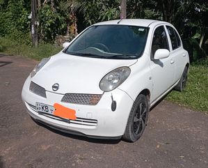 Nissan March 2002
