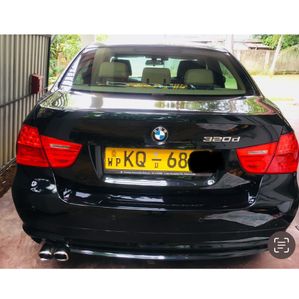 BMW 320d 2011 - Image 4