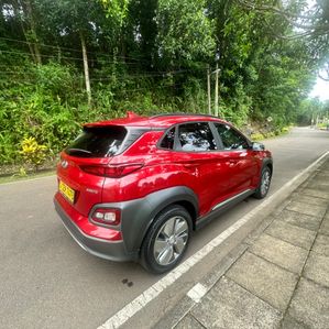 Hyundai Kona Premium SE 2020 - Image 2
