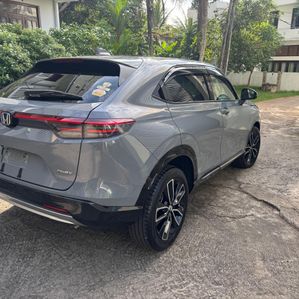 Honda Vezel Z 4WAY CAM + AUDIO 2024 - Image 4
