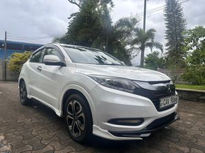 Honda Vezel 2016