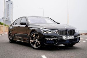 BMW 740e 2017