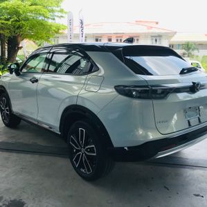 Honda Vezel Z Play Moonroof 2024 - Image 3