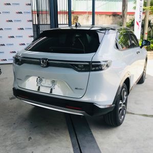 Honda Vezel Z Play Moonroof 2024 - Image 4