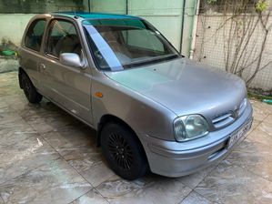 Nissan March 2000