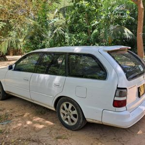 Toyota Corolla 1999 - Image 2