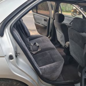 Nissan Bluebird SU14 1998 - Image 3