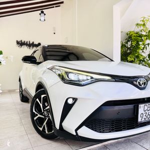 Toyota CHR GT FACELIFT NGX10 2020 - Image 4