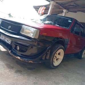 Nissan Sunny 1982 - Image 4