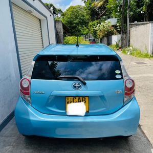 Toyota Aqua S Limited 2012 - Image 2