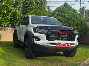 Toyota Hilux GR Sport 2025