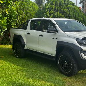 Toyota Hilux GR Sport 2025 - Image 4
