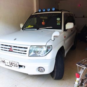 Mitsubishi Pajero GDI 2001 - Image 2