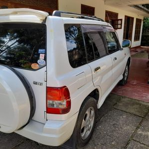 Mitsubishi Pajero GDI 2001 - Image 3