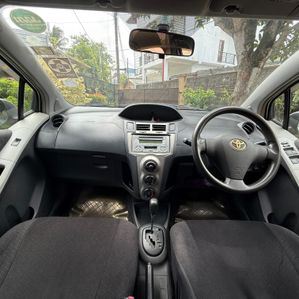 Toyota Vitz 2008 - Image 4