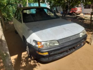 Toyota Corolla CE100 2000