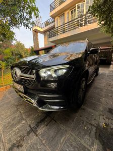 Mercedes Benz GLE 300D AMG 2019