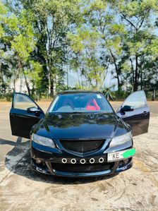 Mazda Atenza 2003