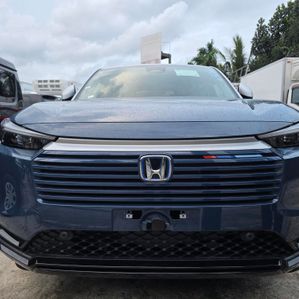 Honda Vezel Z Play 2024 - Image 2