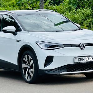 Volkswagen ID 4 Pro Long Range 2024 - Image 2