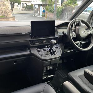 Honda Step Wagon Spada Premium Line 2023 - Image 3