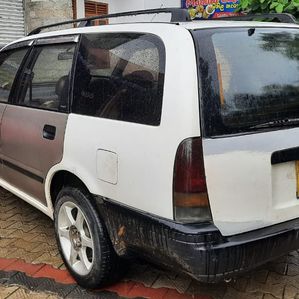 Nissan AD Wagon Avenir 1997 - Image 3