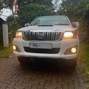Toyota Hilux Champ 2015-G Grade 2015 - Image 2
