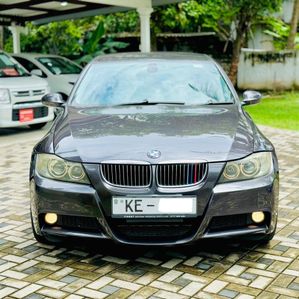 BMW 320i E90 2006 - Image 2