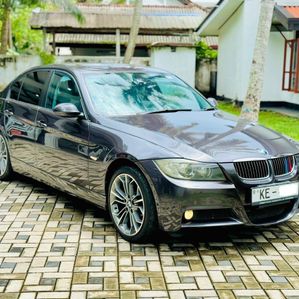BMW 320i E90 2006 - Image 3