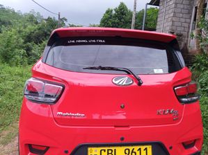 Mahindra KUV 100 2021
