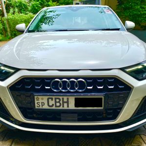 Audi A1 Sport Back 2019 - Image 2