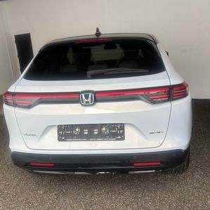 Honda Vezel Z PLAY 2025 - Image 3