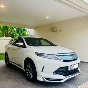 Toyota Harrier Premium Plus 2017 - Image 2