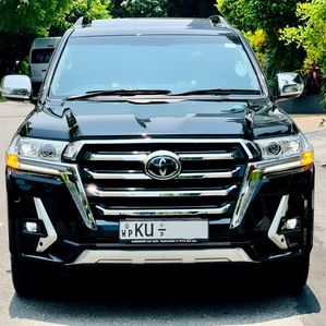 Toyota Land Cruiser Sahara V8 2012 - Image 3