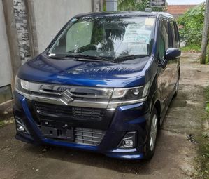 Suzuki Wagon R Custom Zx 2023