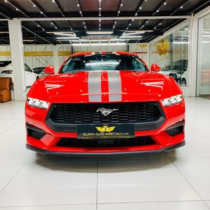 Ford Mustang ECOBOOST 2.3L 2024 - Image 2