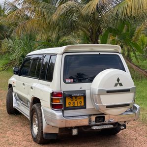 Mitsubishi Pajero Montero 2000 - Image 3