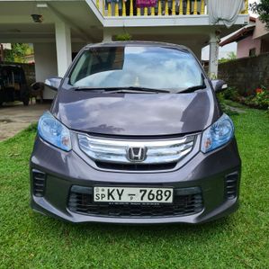 Honda Freed 2013 - Image 2