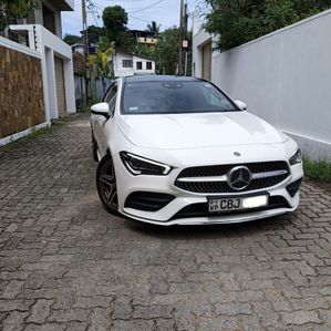 Mercedes Benz CLA 180 Premium Plus 2019 - Image 2