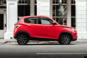 Mahindra KUV 100 NXT 2025
