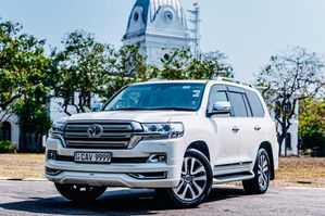 Toyota Vitz Land Cruiser 202 ZX 2016