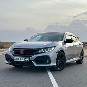 Honda Civic EX UK 2018 - Image 2