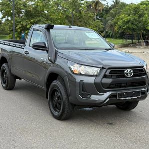 Toyota Hilux Single Cab 2025 - Image 3