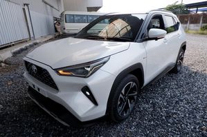 Toyota Yaris Cross Premium luxury 2025