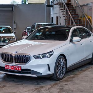 BMW i5 First Edition 2024 - Image 3