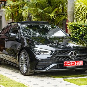Mercedes Benz CLA 180 AMG Premium Plus 2024 - Image 3